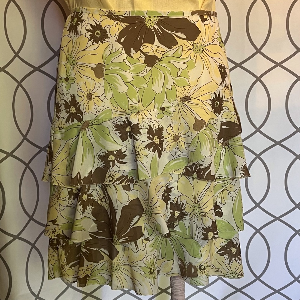 ANN TAYLOR LOFT  NWT!  Tiered A-line Tropical Print Skirt. SZ 6